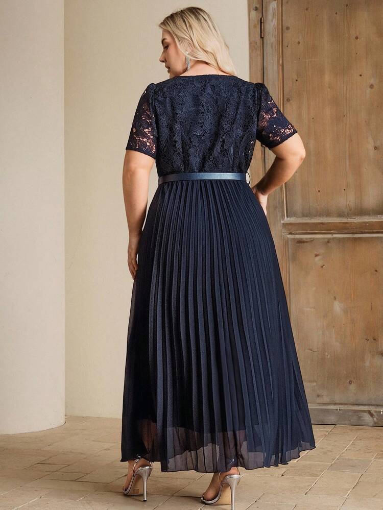 Plus Size Women Elegant Pleated Flare A-Line Lace Patchwork Short Sleeve Vacation Dress, Spring/Summer