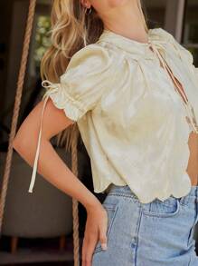 WESTFADE Top d'été à col en satin jacquard, avec nœud papillon, manches courtes bouffantes, poignets à volants et ourlet festonné. Style bohème cowgirl pour brunch d'été - Nude - Voir 5