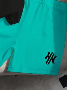 Conjunto de 2 piezas para bebés/niños pequeños con camiseta de manga corta de cuello redondo con estampa de letras HN en negro y pantalones cortos azules