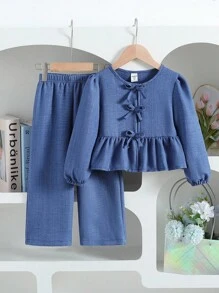 SHEIN Conjunto de 2 piezas para niñas jóvenes: blusa con lazo y manga larga + pantalones, conjunto con volantes y peplum, ropa de otoño e invierno