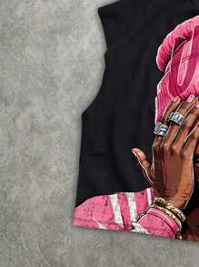 Manfinity Roghcode 男士圆领图案印花黑色时尚短款背心，emo 风格 - 黑色 - 查看 3