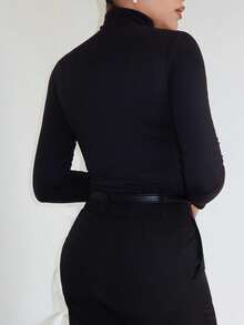 Melissa Matos HIGH NECK FORM FITTED TEE - Black - View 4