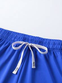 Manfinity Homme Bộ 2 món áo thun tay ngắn in họa tiết và quần short bỏ túi cho nam - Nhiều màu - Xem 9