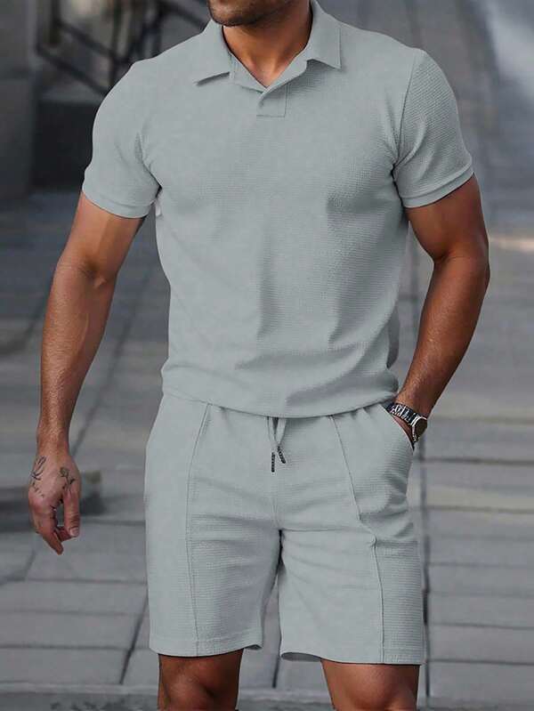 Manfinity Homme Set bărbătesc de tricou polo și pantaloni scurți în culori solide, casual și minimalist pentru purtare zilnică