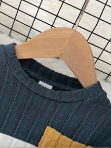 SHEIN Playful Pals 2pcs/Set Toddler Boys Blue & White Contrast Color Block Casual Long Sleeve Top And Stripe Drawstring Pants, Featuring Yellow Pocket Accent, Suitable For Children Everyday Wear, Autumn Baby Boy Fall Outfit Baby Boy Ribbed Outfit Baby Boy Clothes Baby Boys Rib Knit Long Sleeve Tee And Pants Set With Pocket Detail Winter