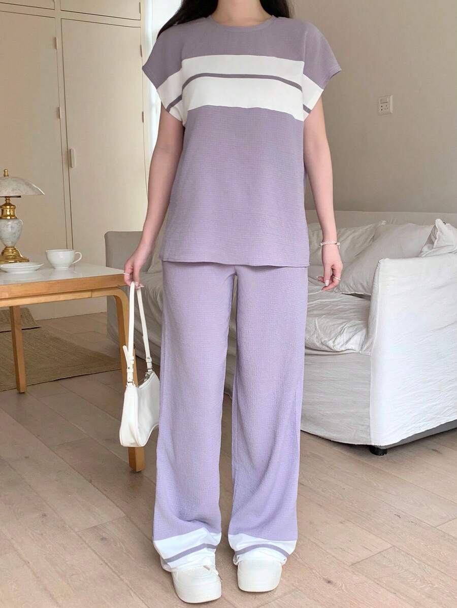 SHEIN 2 件套青少年女孩撞色针织纯色拼布缎带饰边落肩短袖 T 恤和裤子休闲装，适合返校/情人节/夏季 - 彩色 - 查看 1