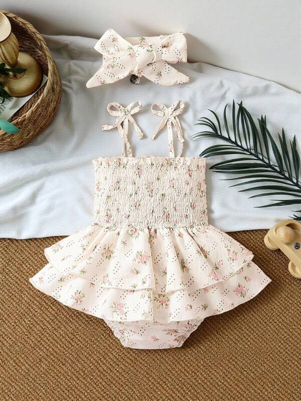 SHEIN Vintaside Kids 嬰兒女孩花卉印花蝴蝶結肩帶收縮層次圓領套衫連體裝