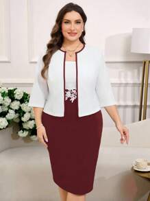 SHEIN Clasi 2 Stücke Set in Übergröße – Elegantes Slip-Kleid aus Spitzen-Patchwork und Cardigan-Set mit Kontrastbesatz