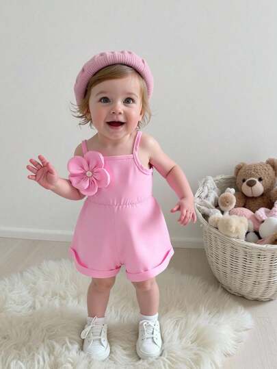 SHEIN 女婴粉色肩带连体衣，3D 花卉玫瑰花纽扣腰饰，无袖，透气夏季服装，可爱又生动