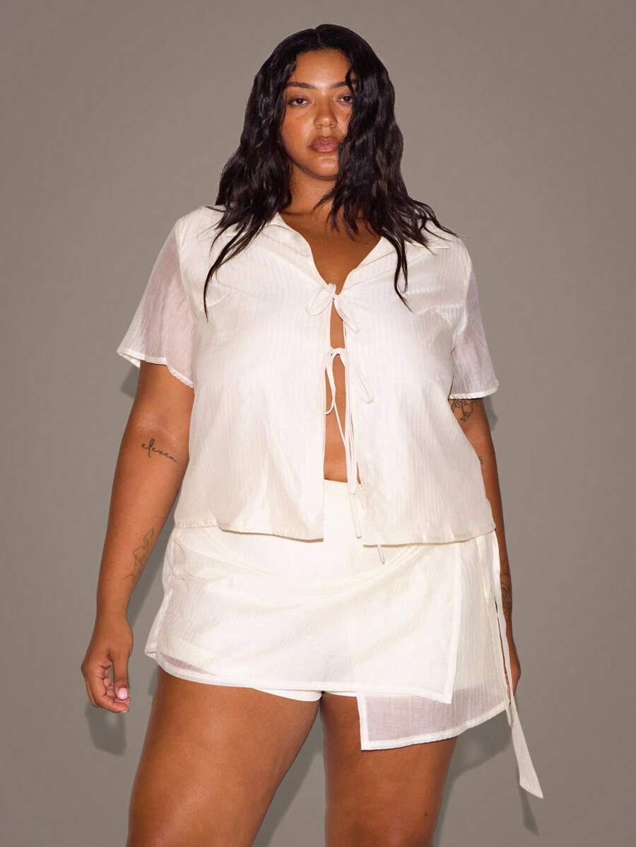 MUSERA Blusa de manga corta con textura y nudo delantero talla grande, para vacaciones, sexy, romántica, elegante, para primavera y verano - Blanco - Ver 1
