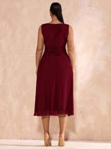 SHEIN BAE 大码女式黑色网眼优雅中长款紧身 A 字针织连衣裙，适合毕业典礼、婚礼、法式风格、晚礼服、生日礼服、伴娘礼服，简约优雅的日常/正式/派对礼服 - 酒紅色 - 查看 2