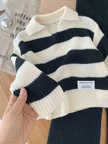 SHEIN 2件套少女条纹V领毛衣和紧身裤套装 - 黑與白 - 查看 4