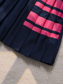 2 件女童休闲时尚美式复古拼色 T 恤和百褶裙套装，适合春夏季日常穿着和外出