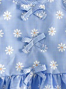 SHEIN Vintaside Kids 女婴花卉格纹圆领上衣和松紧腰短裤两件套 - 藍白色 - 查看 8