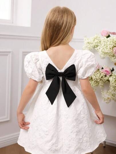 年轻女孩可爱夏季优雅白色纹理花卉图案蝴蝶结短袖A字连衣裙