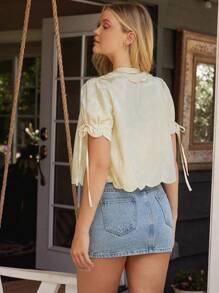 WESTFADE Top d'été à col en satin jacquard, avec nœud papillon, manches courtes bouffantes, poignets à volants et ourlet festonné. Style bohème cowgirl pour brunch d'été - Nude - Voir 2