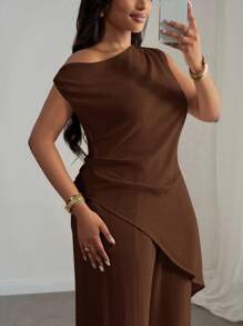 Slaydiva Bộ đồ đi nghỉ mát thường ngày mới, phù hợp cho mùa xuân và hè, màu mơ, đa năng, thích hợp cho tiệc sinh nhật, hẹn hò, hàng ngày, tối giản, gợi cảm, phong cách đường phố, áo thun dài tay màu trơn, vạt bất đối xứng - Bộ đồ đi nghỉ mát và dã ngoại thường ngày màu nâu, cỡ lớn, bộ hai mảnh thanh lịch, kín đáo dành cho nữ, trang phục giáo viên cho nữ. - màu nâu - Xem 4