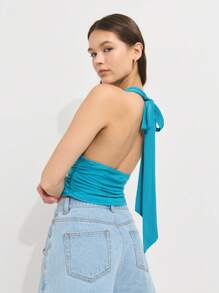 Nöista 露背短款上衣，采用纹理弹力面料，领口低开，腰部褶饰。无论是海滩派对、美国独立日派对还是夏日节日装扮，都是大胆之选！ - 藍色 - 查看 2