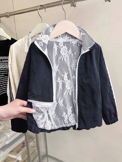 年轻女孩休闲时尚长袖蕾丝装饰口袋夹克