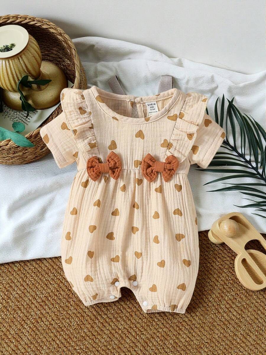 SHEIN Vintaside Kids 嬰兒女孩新生兒心形印花荷葉邊蝴蝶結前開襯衫連配件髮箍 - 杏色 - 查看 1