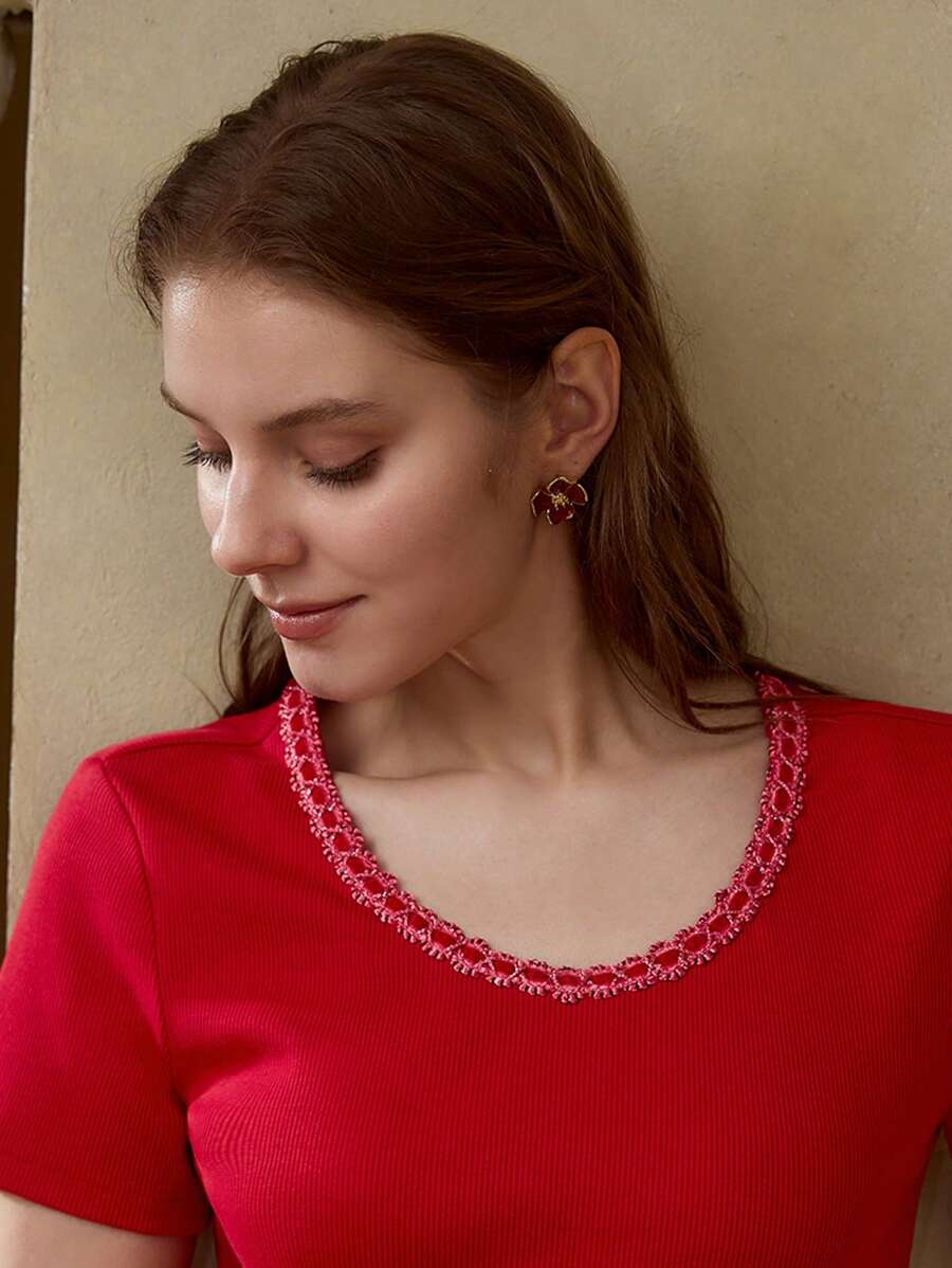 MOTF PREMIUM CAMISETA TEJIDO ACANALADO CON CINTA DE CONTRASTE - Rojo - Ver 1