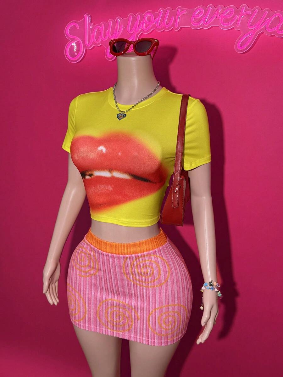 Slaydiva 2件套2025春夏新款LGBT音乐节波西米亚休闲日常海滩派对性感甜美可爱千禧Y2K色不对称圆点渐变印花针织短款上衣和紧身迷你裙套装女
