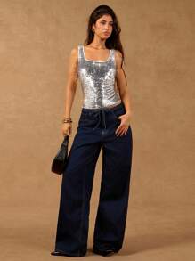 SHEIN Forever 21 Fall&Winter Halloween Christmas New Year Going Out Graduation Prom Elegant Formal Luxury Chic Business Casual Birthday/Office Outfits/Country Concert/Club Outfits Sexy/Western/Work Clothes/Streetwear/Vintage/Festival/Cocktail/Rave/Prom/Hawaii/Airport/Funny/Basic/Brunch Outfits/2000s Style/Bodycon/Old Money Style/Church/Homecoming/Classy/Party/Modest/Date Night/Autumn/Winter/Gold/Sequin/Quare Neck Metallic Color Wide Strap Cropped Fitted Fashionable Top - Grey - View 5