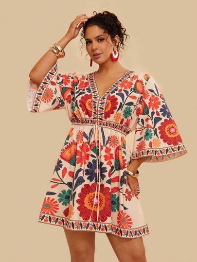 Travachic Plus Size Women's V-Neck Loose Tropical Floral Print Mini Dress With 3/4 Sleeves, Casual Resort Wear Mexican Style Dress Women Floral Mexican Dress Boho Dress Juneteenth Dress