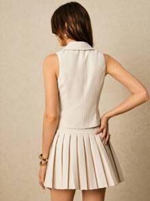 Poéselle 女士纯色斑驳领单排扣背心和百褶迷你裙套装 - 杏色 - 查看 2