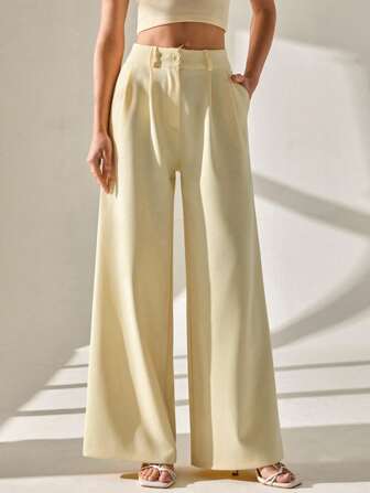 CLARA VERO Damen Hosenanzug-Hose mit weitem Bein und Falten in Buttergelb