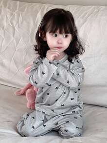 DAZY 女婴休闲圆领蝴蝶结全身印花短袖T恤和宽松长裤家居服套装 - 灰色 - 查看 1