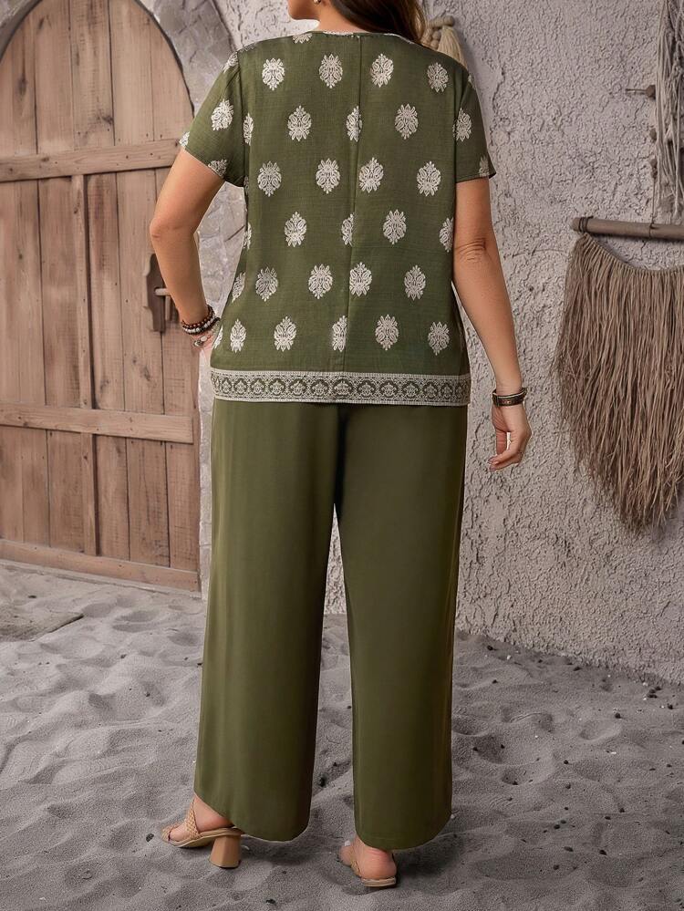 Plus Size Women Floral Print Short Sleeve Shirt And Wide Leg Pants Two Pieces Casual Outfit,Plus Size Women Clothes,Gifts For Mother,Bohemian Clothes,Fall Women Clothes ,Summer Holiday,Vacation Outfits Women,Simple And Fashionable For Everyday Wear,Gifts For Mother,Bohemian Clothes,Springbreak,Rave Outfits, Plus Size Western Outfits