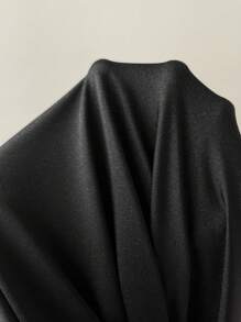 SHEIN MOD Robe noire longue sans dos pour femmes. Style de gilet fendu, jupe taille-longueur, nœud papillon dans le dos, robe de soirée
