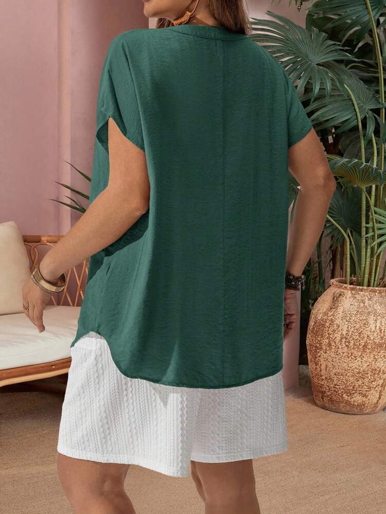 Plus Size Women's Solid Color V-Neck Batwing Short Sleeve Casual Shirt