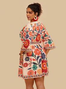 Travachic Damen Große Größen V-Ausschnitt Locker Sitzend Tropisches Blumen Muster Mini kleid Mit 3/4 Ärmeln, Lässige Resort Mode