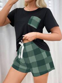 Bộ đồ ngủ áo thun cổ tròn tay ngắn và quần short họa tiết kẻ caro - màu đen - Xem 5