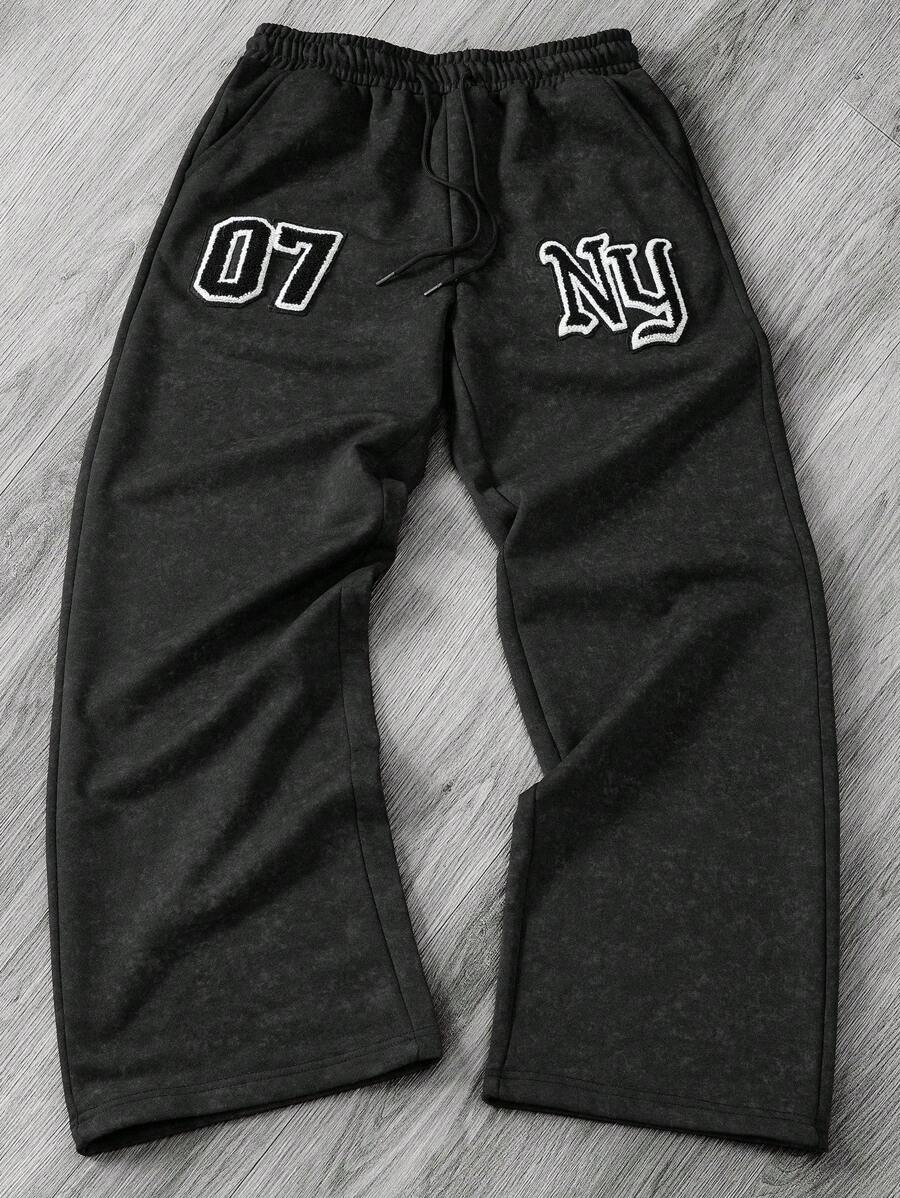 Manfinity Hypemode Men's Lightweight Fleece Sweatpants - Black - View 1