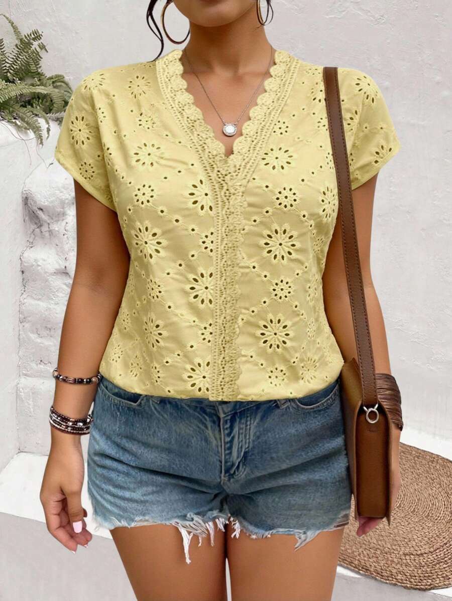 Breezaya قميص كاجوال للنساء ذوات الحجم الكبير مع أكمام قصيرة مطرز بتأثير الحرق مناسب للصيف والعطلات - أصفر - مشاهدة 1