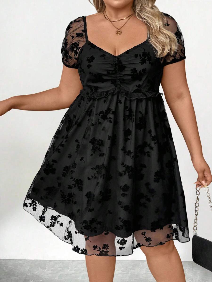 Casual Minimalist Comfortable Black Mesh Jacquard Design Plus Size Women Short Dress - Black - View 1