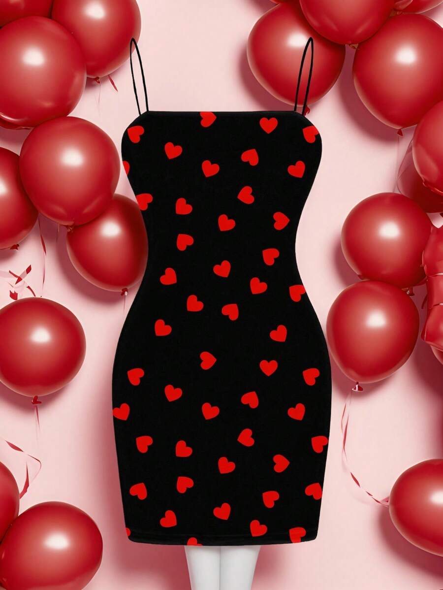 SHEIN EZwear 女士情人节细肩带连衣裙：黑色和红色心形印花迷你细肩带连衣裙 - 彩色 - 查看 1