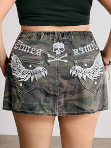 ROMWE J-Fashion Plus Size Camo Print Winged Letter Embroidered Denim Mini Skirt - Army Green - View 1