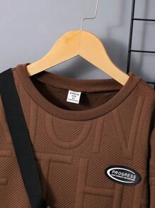 SHEIN Vacaura 男童字母纹理面料卫衣和运动裤套装 - 棕色 - 查看 6