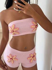 Aloruh Summer Vacation Young Lady 2 Piece Set: Pink Crop Top With Applique + Ultra Low Waist Tight Knitted Applique Shorts