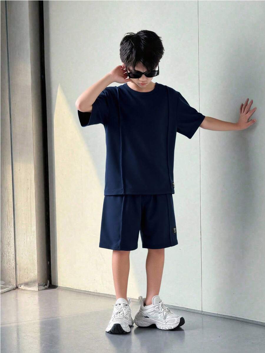 SHEIN 青少年男童夏季休闲纯色T恤和短裤两件套 - 藏蓝色 - 查看 1