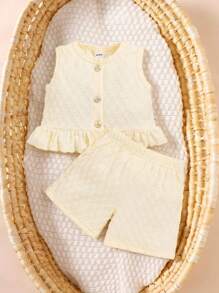 SHEIN 2pcs/Set Baby Girl Cute Casual Ruffle Collar Bow Decor Button Top & Solid Color Shorts Outfit, Spring/Summer Daily & Vacation Wear - Yellow - View 1