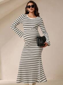 MaterniWear Maternity Office,Business Casual Fall,Autumn,Maternity Stripe Round Neck Long Sleeve Fishtail Hem Casual Dress Striped Maternity Dress Long Sleeve Striped Maxi Dress Maternity Maxi Dress Long Sleeve Maternity Dress Two Piece Maternity Set - Black and White - View 5