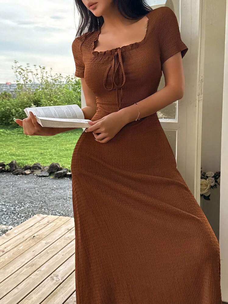 SHEIN Robe de détente longue pour femmes, col carré, motif jacquard couleur unie, avec volants froncés - Tabac - Voir 4