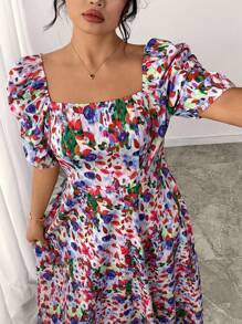 Modelyn Plus Size Crinkle Printed Square Collar Puff Sleeve A-Line Dress