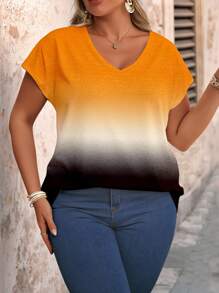 SHEIN LUNE Camiseta de manga corta con cuello en V en degradado de talla grande de uso casual de verano - Multicolor - Ver 4