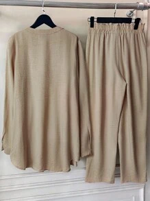 Joress Set di 2 pezzi per donne taglia comoda: camicia casual con collo tondo, patch in pizzo e abbottonatura completa in misto lino + pantaloni larghi in vita elastica